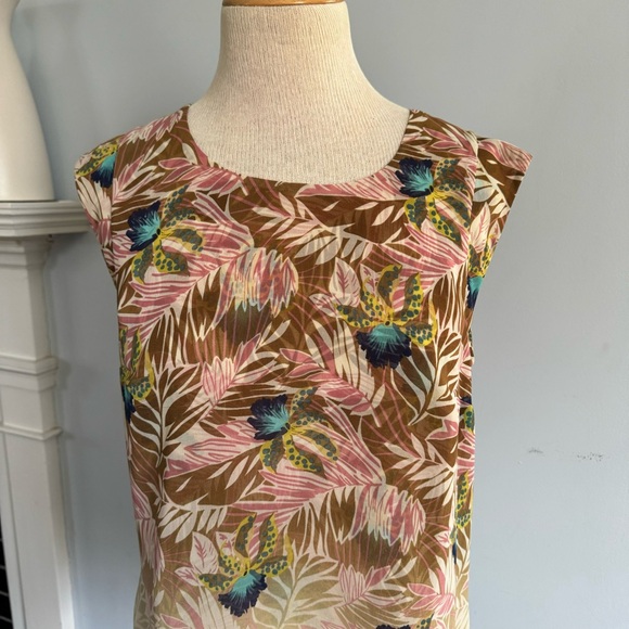 CAbi Parlor Top w/ tropical floral leaf & peacock feather print Style# 5216 Sz M - Picture 14 of 14